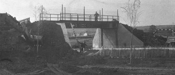 Le pont Stévenot-Routier en construction en 1966