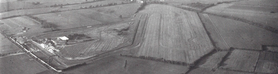 Vue du circuit fin octobre 1969, avec à droite les projets d'agrandissement sous la forme de piste en terre