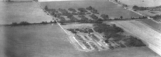 Vue aérienne du circuit de karting en 1960